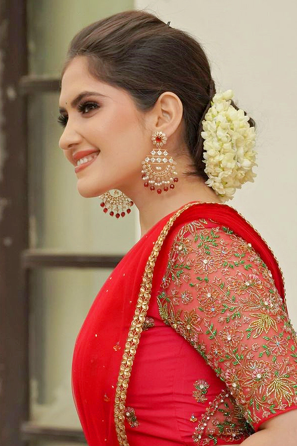 Actress_20Ayraa_20Stunning_20Photos_11.jpg 12