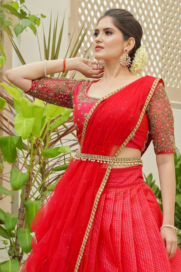 Actress_20Ayraa_20Stunning_20Photos_7.jpg 8