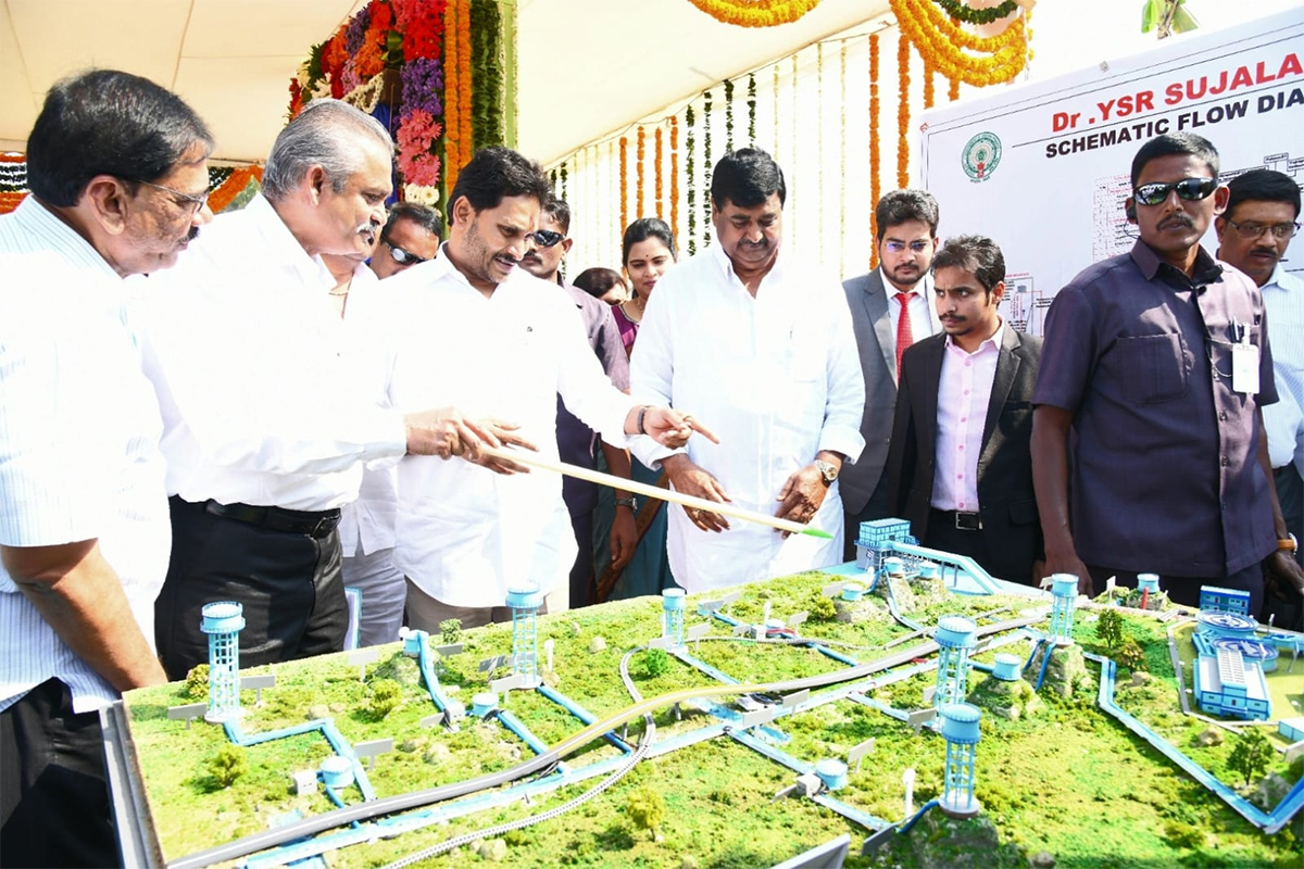 CM_20YS_20Jagan_20Visit_20Uddanam_20Photos-14.jpg 14