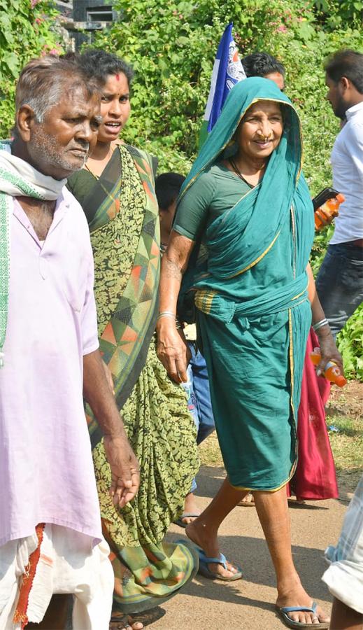 CM_20YS_20Jagan_20Visit_20Uddanam_20Photos-28.jpg 28