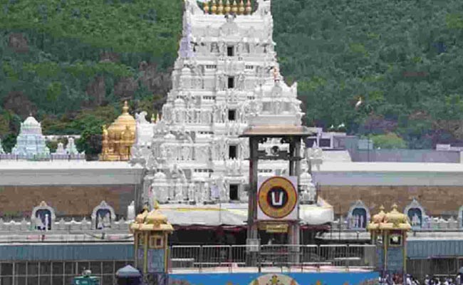 Reduced-rush-of-devotees-in.jpg