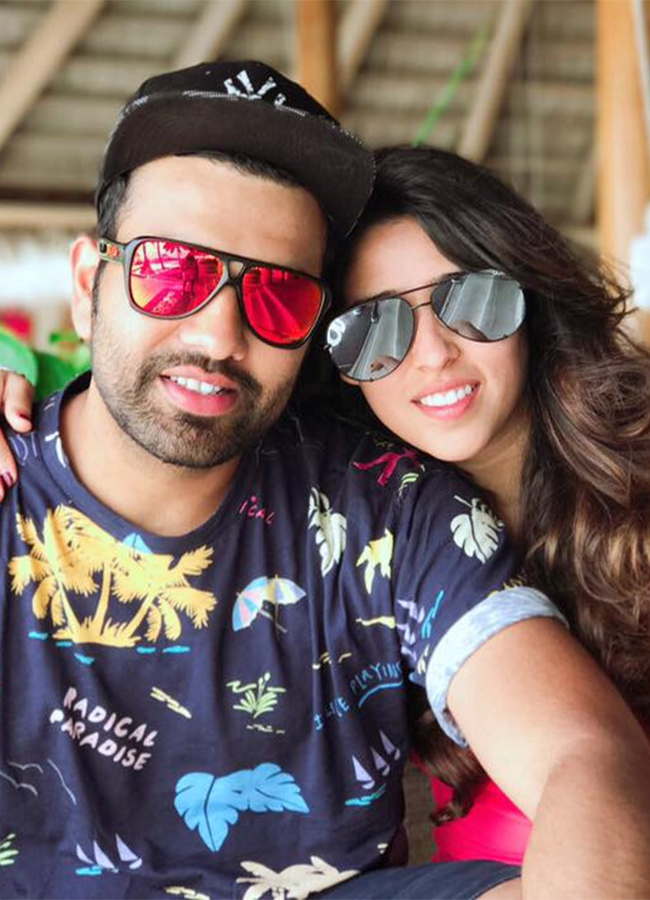 Rohit_20Sharma_20Ritika_20celebrates_20their_20Wedding_20Anniversary-12.jpg 12