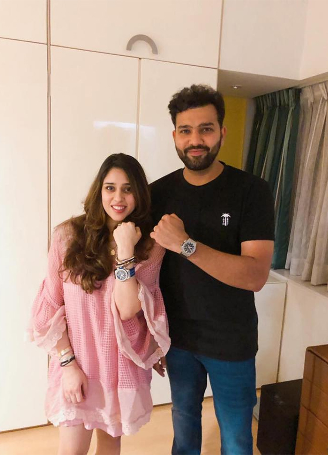Rohit_20Sharma_20Ritika_20celebrates_20their_20Wedding_20Anniversary-21.jpg 21