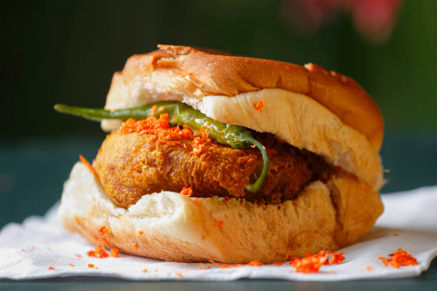 Vada-Pav.jpg 5