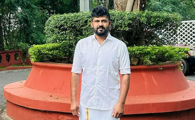 pratapsimha_img.jpg