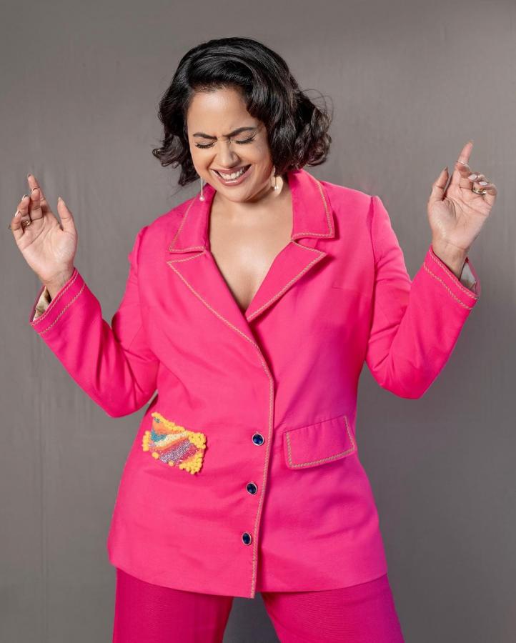 sameera-pink-pics.jpg 6