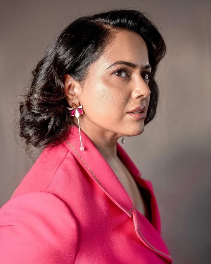 sameera-pink.jpg 3