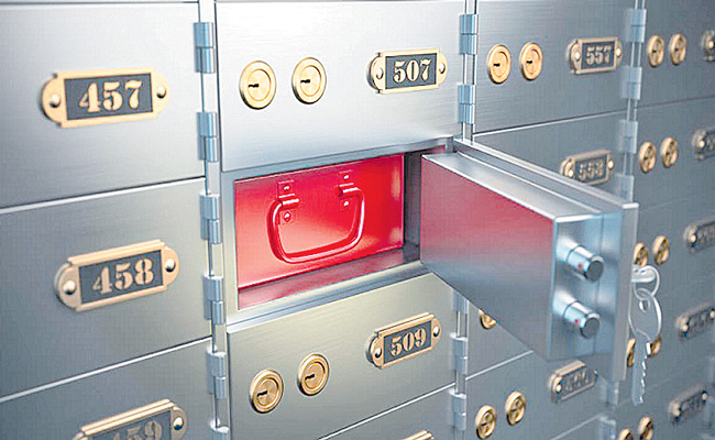 BANK-LOCKER.jpg