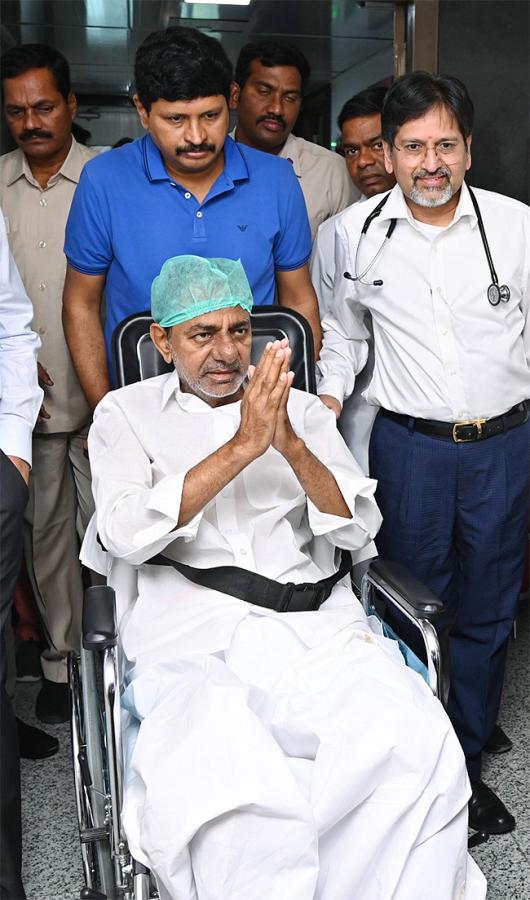 Former_20Telangana_20CM_20KCR_20Discharged_20From_20Hospital_20Pics-8.jpg 8