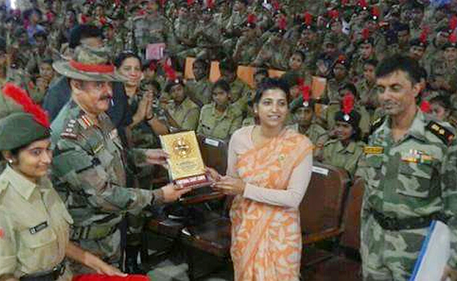 IAS_20officer_20Amrapali_20Kata_20Best_20Photos_45.jpg 46