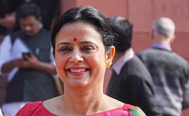 mahuwamoitra_img.jpg