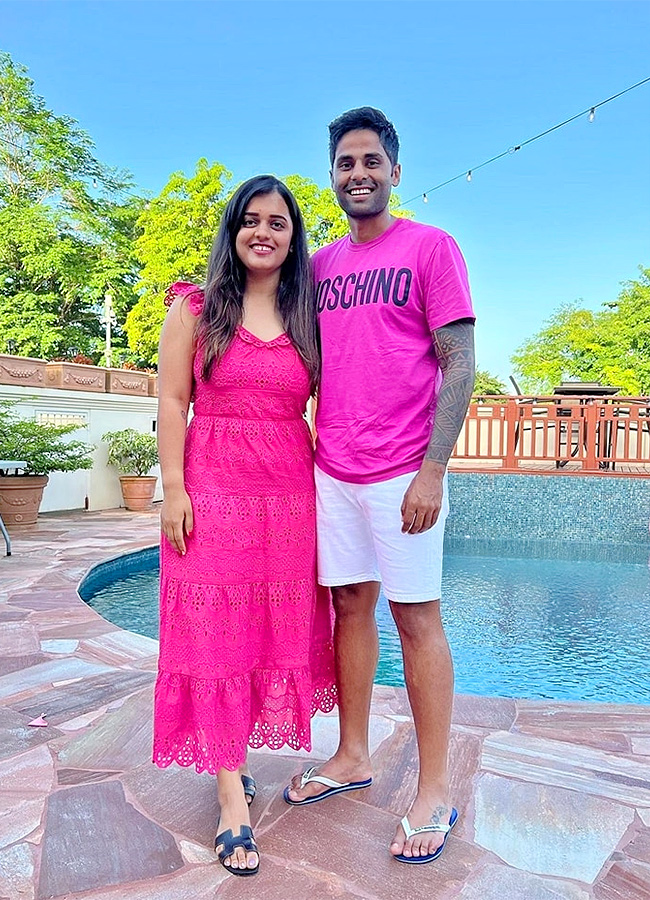 surya_20kumar_20yadav_20and_20his_20wife_20photos-24.jpg 24