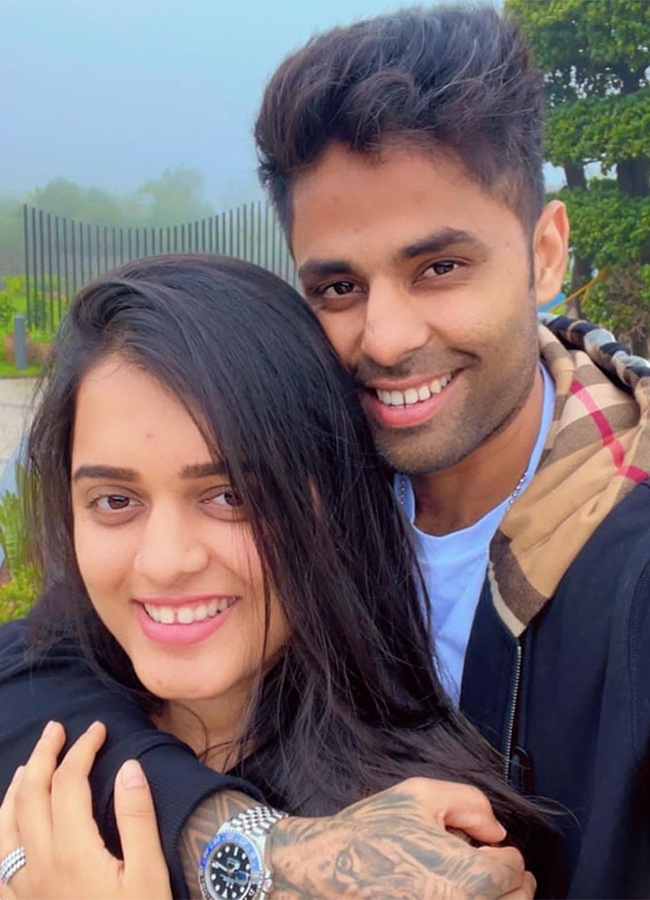 surya_20kumar_20yadav_20and_20his_20wife_20photos-8.jpg 8
