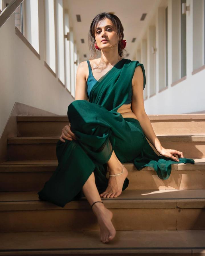 taapsee-green-saree.jpg 9
