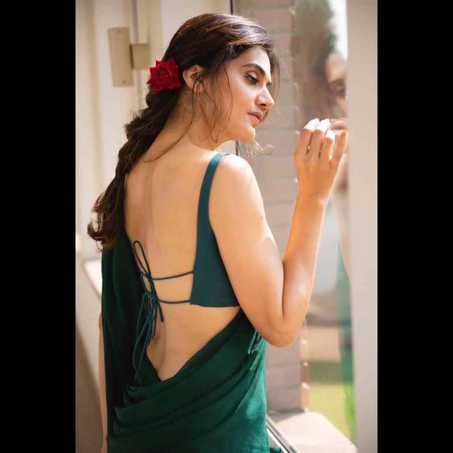 taapsee-saree-photos.jpg 8