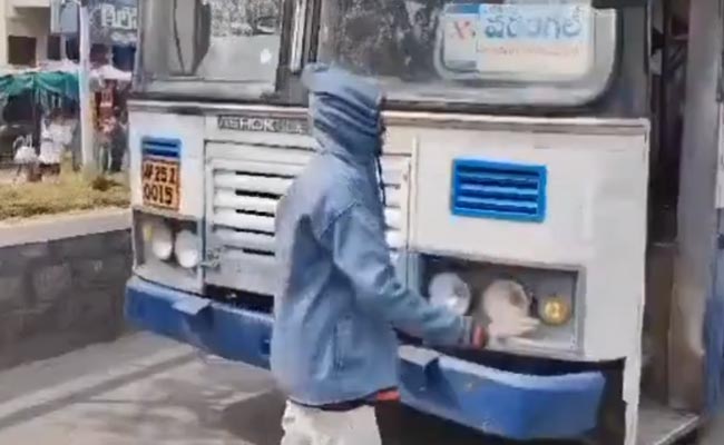 telangana_Seat_Men_Protests.jpg
