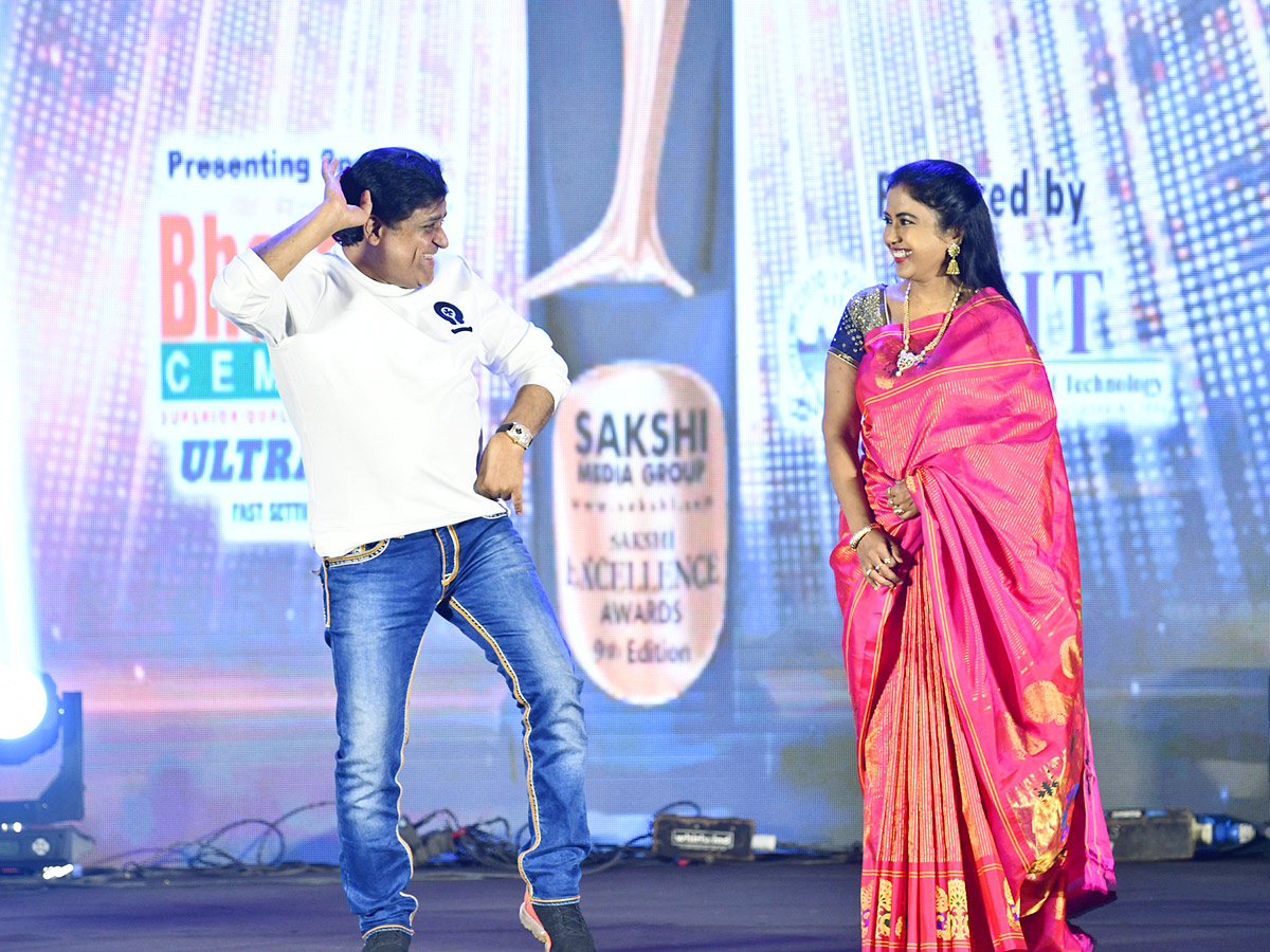 sakshi_20excellence_20awards_202023_20Photo_20Gallery_12.jpg 13