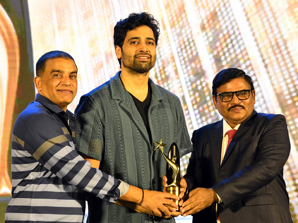 sakshi_20excellence_20awards_202023_20Photos_1.jpg 18