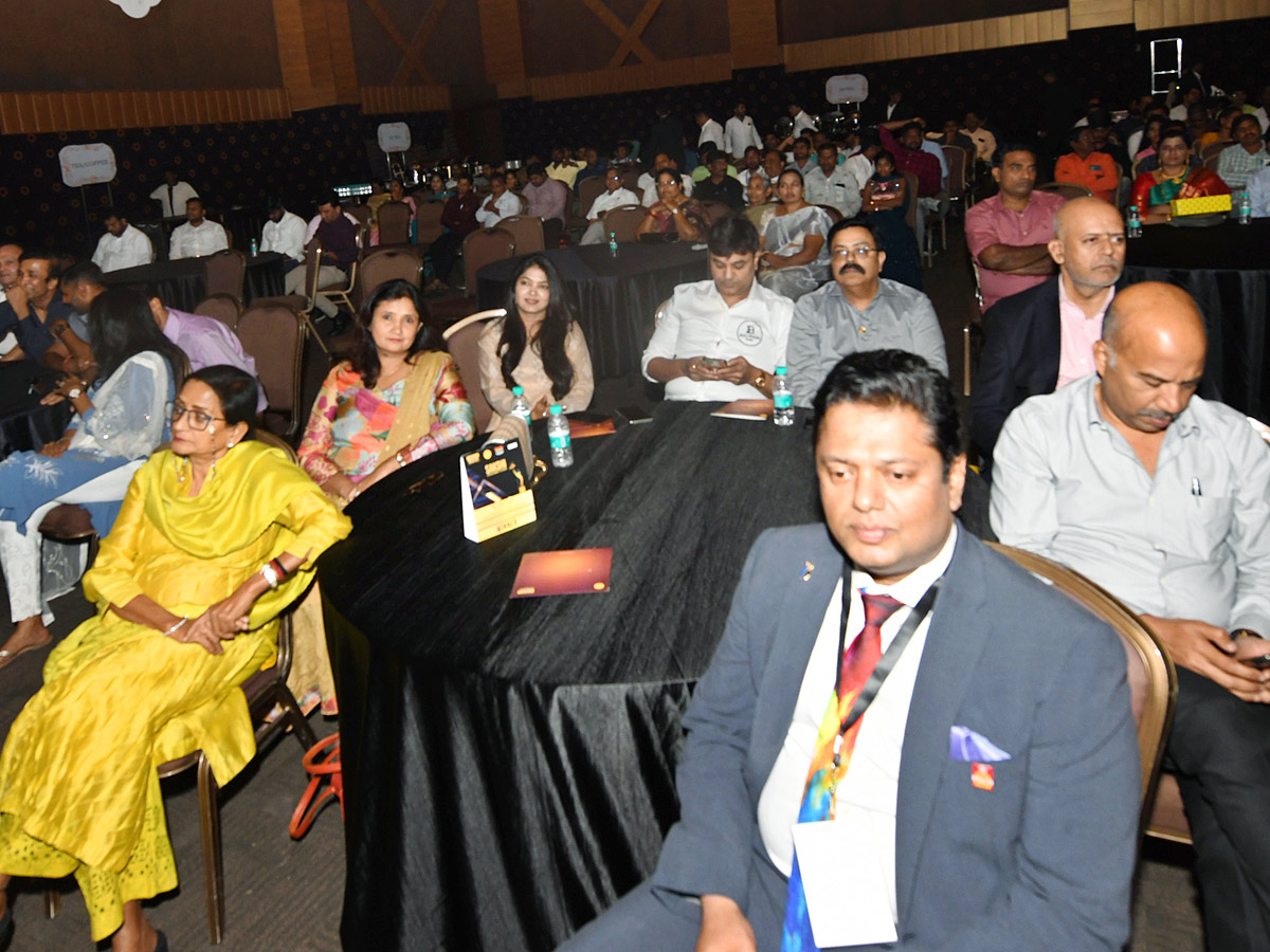 sakshi_20excellence_20awards_202023_20Photos_12.jpg 33
