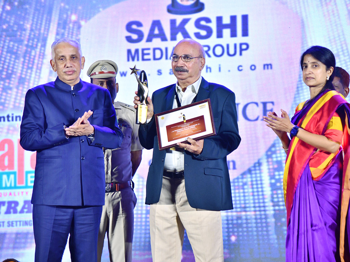 sakshi_20excellence_20awards_202023_20Photos_19.jpg 10