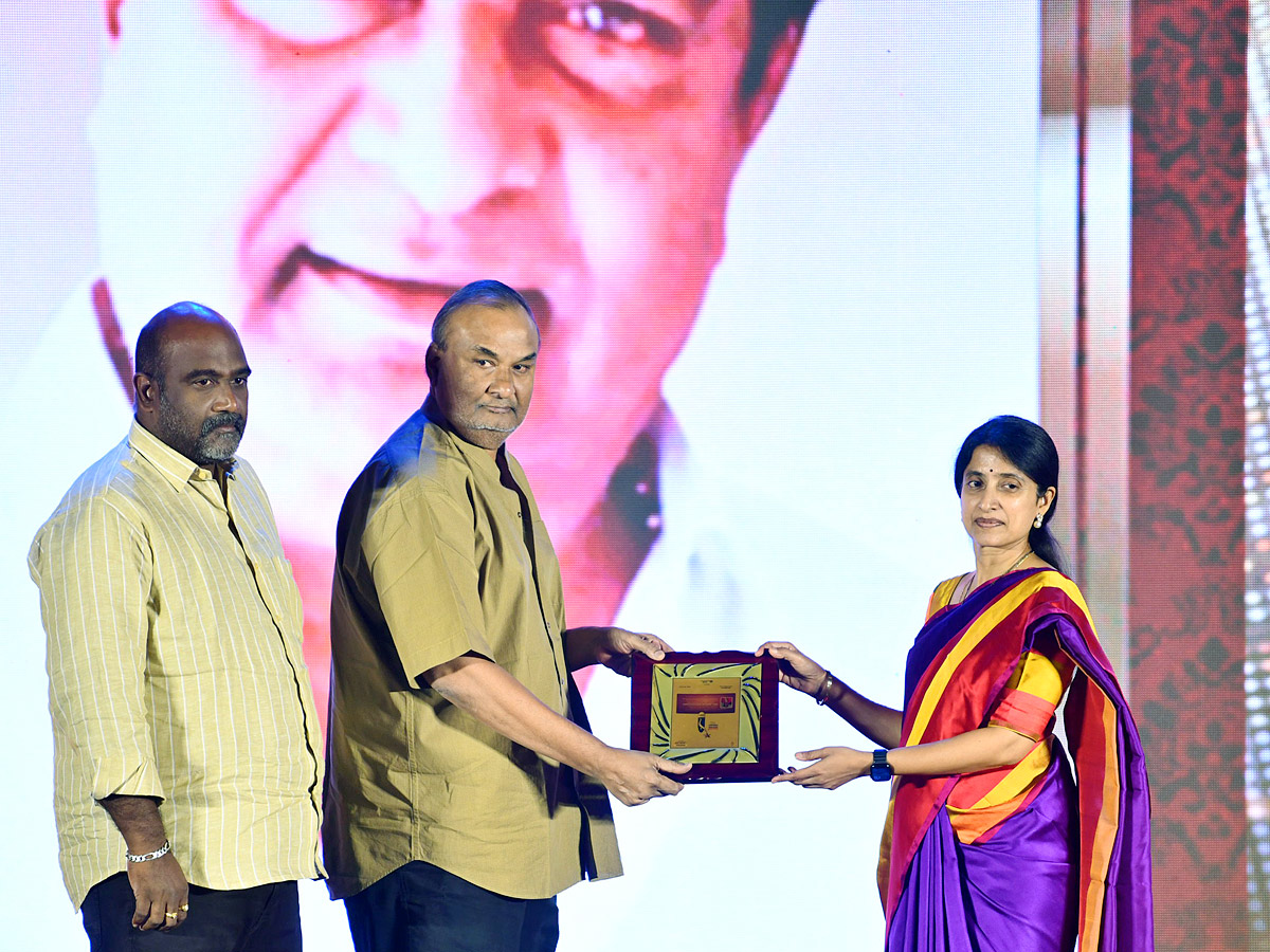 sakshi_20excellence_20awards_202023_20Photos_52.jpg 62