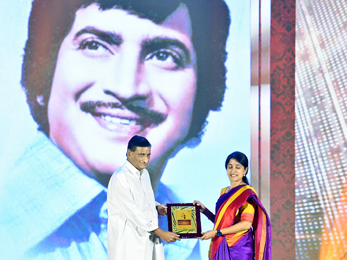 sakshi_20excellence_20awards_202023_20Photos_53.jpg 63
