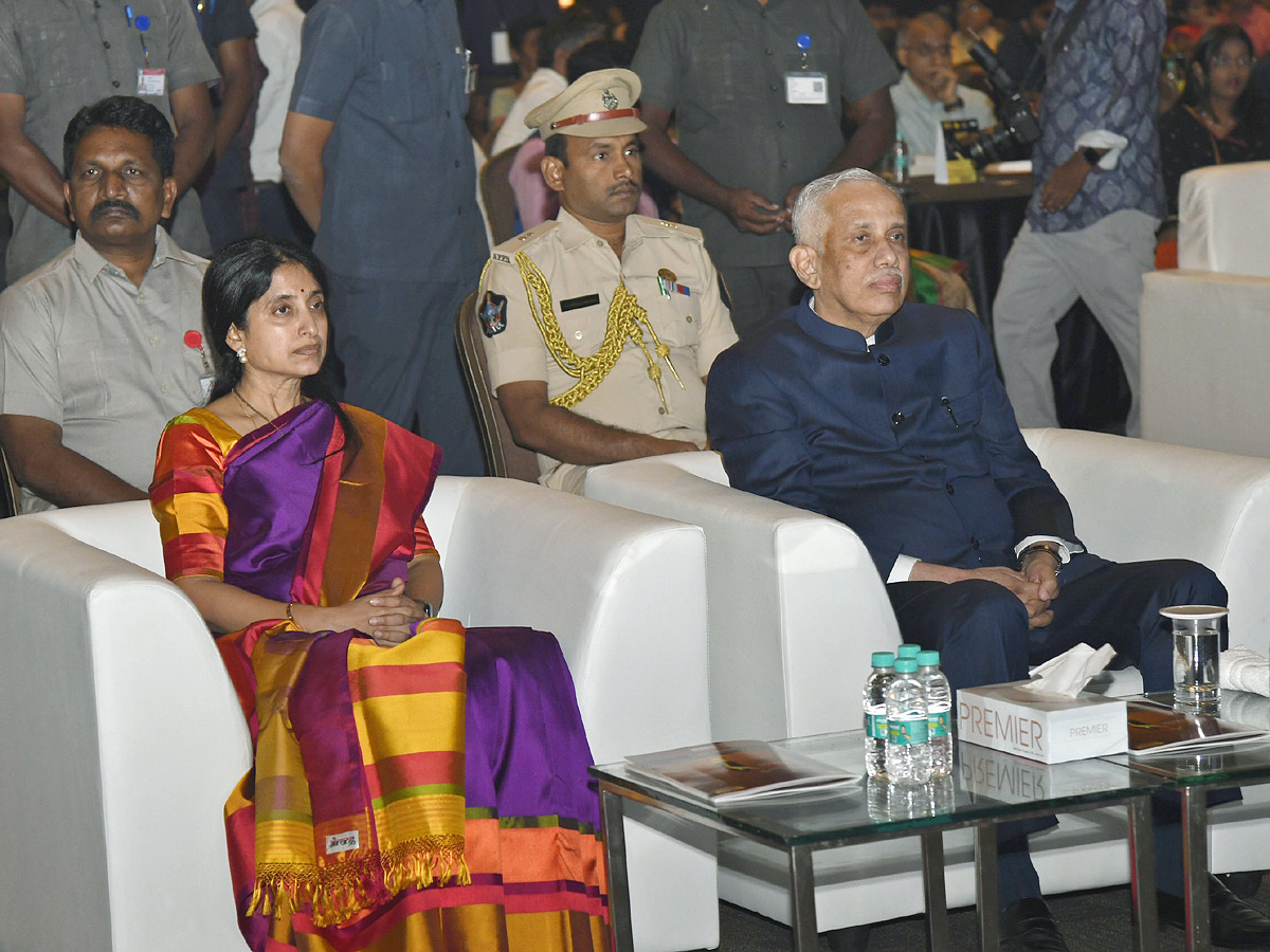 sakshi_20excellence_20awards_202023_20Photos_67.jpg 7
