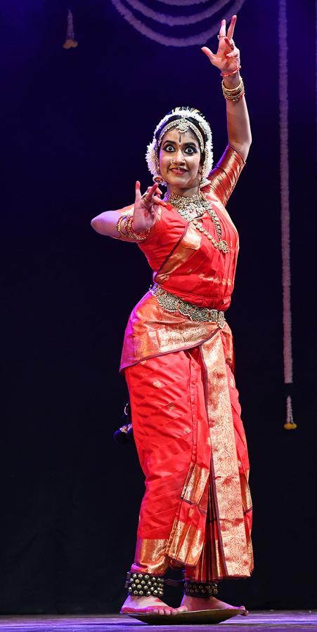 Kuchipudi_20Dance_20Show_20In_20Ravindra_20Bharathi-5.jpg 5