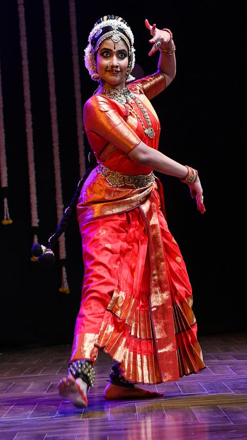 Kuchipudi_20Dance_20Show_20In_20Ravindra_20Bharathi-8.jpg 8