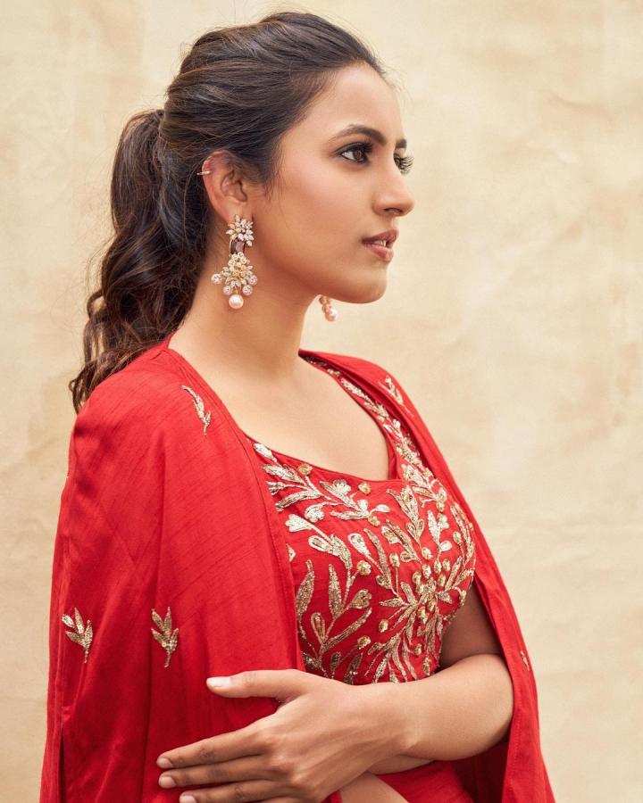 Niharika-Konidela-birthday-photos.jpg 6