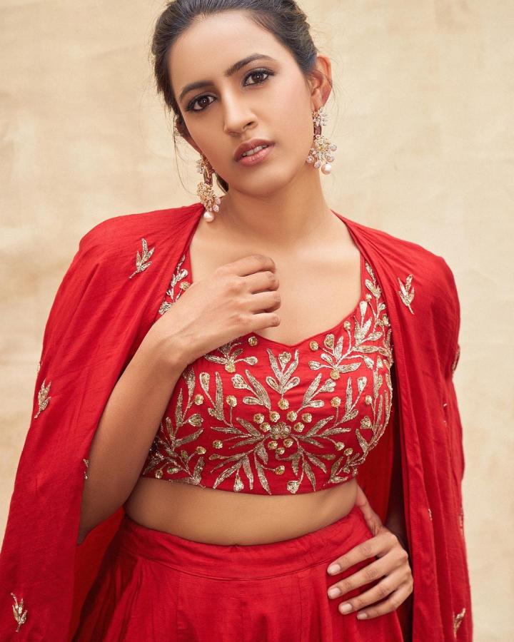 Niharika-Konidela-latest-photos.jpg 8