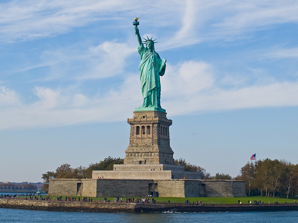 1024px-Statue_of_Liberty_2C_NY.jpg 3