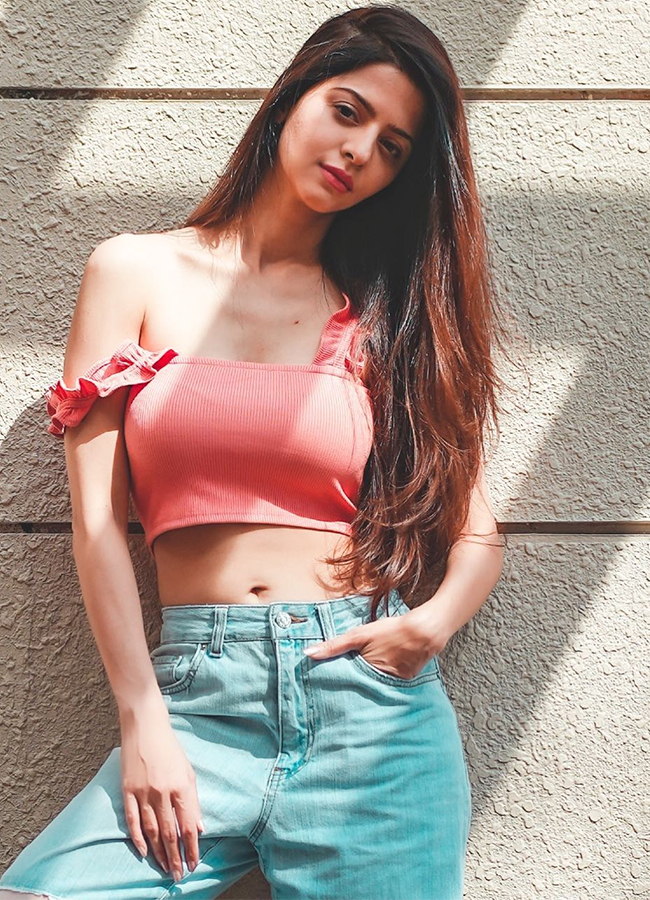 Actress_20Vedika_20Photos-5.jpg 26