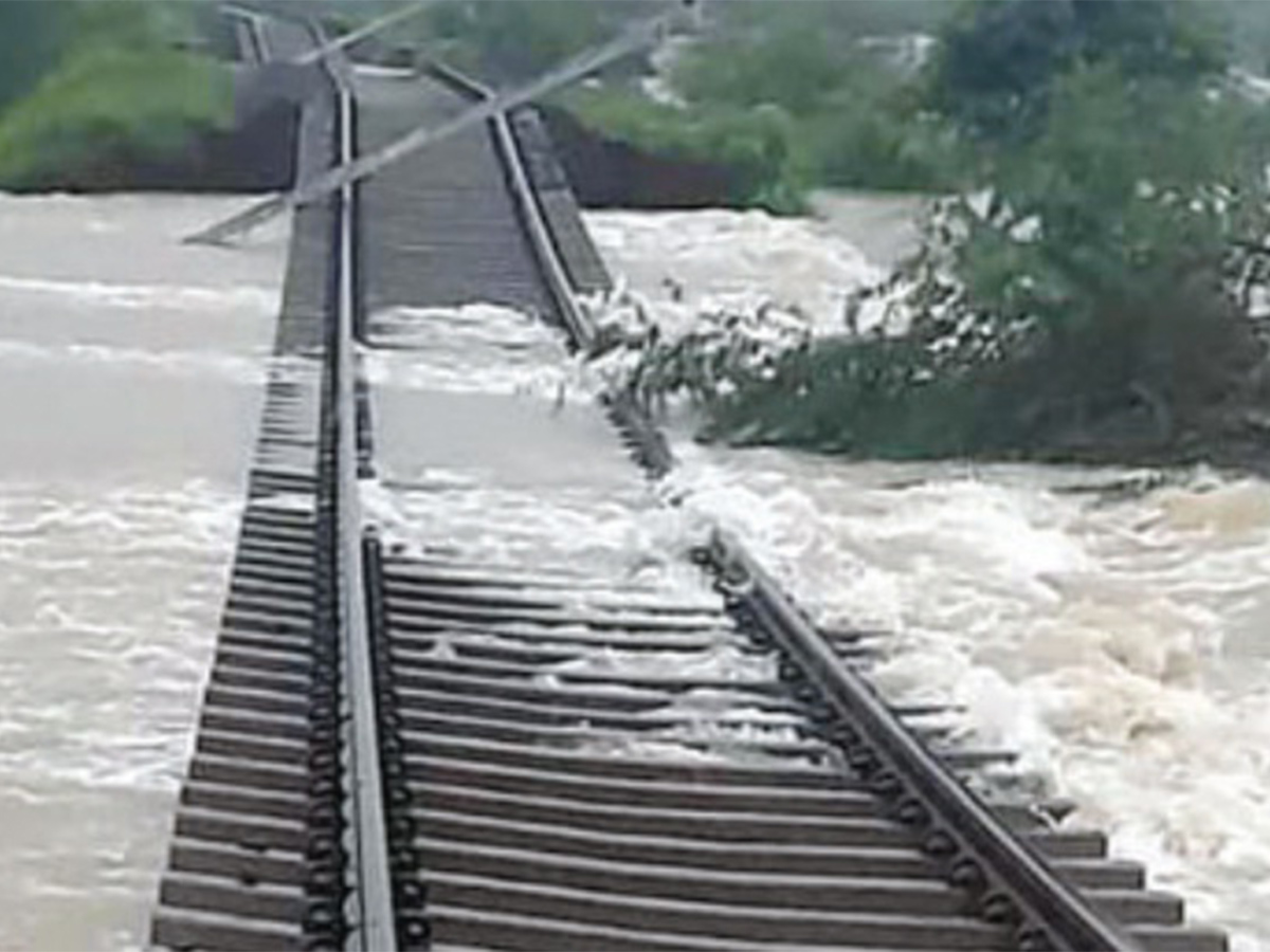 Heavy_20rains_20predicted_20in_20Tamil_20Nadu_20Pics-14.jpg 13