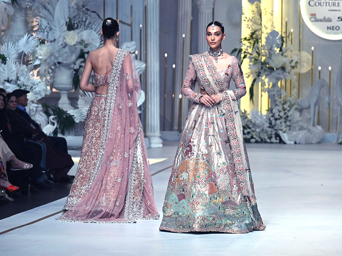 fashion_20show_20of_20Bridal_20Couture_20Week_20in_20Lahore_20photos-10.jpg 10