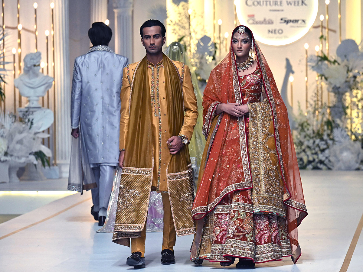 fashion_20show_20of_20Bridal_20Couture_20Week_20in_20Lahore_20photos-13.jpg 13