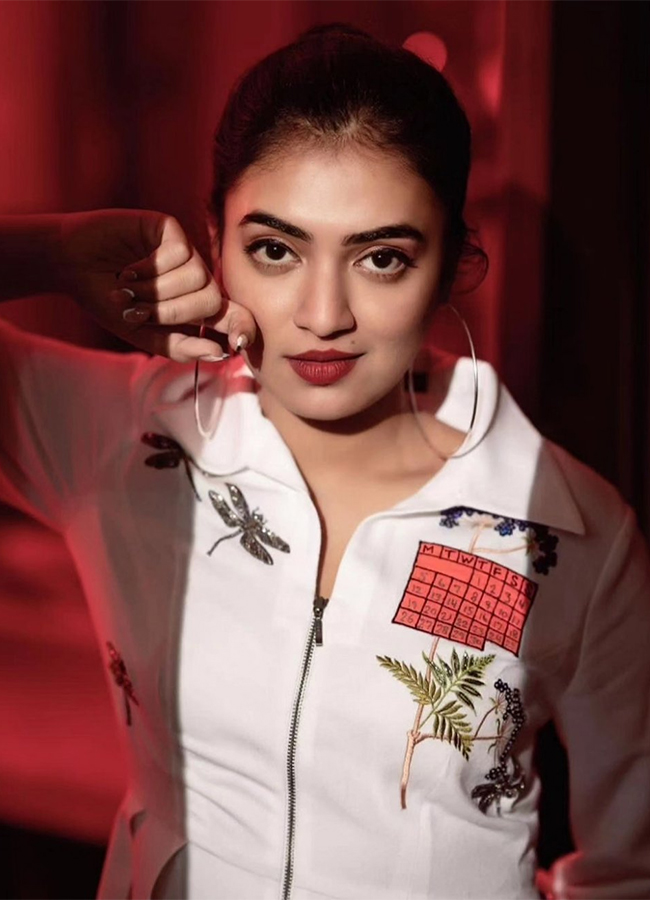Actress_20Nazriya_20Nazim_20HD_20Pics-19.jpg 18