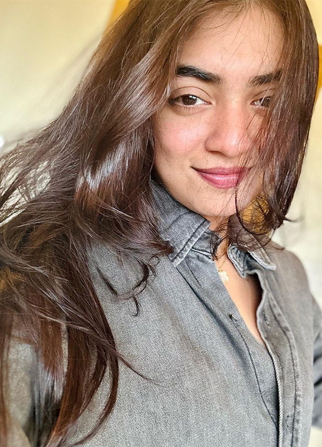 Actress_20Nazriya_20Nazim_20HD_20Pics-6.jpg 6