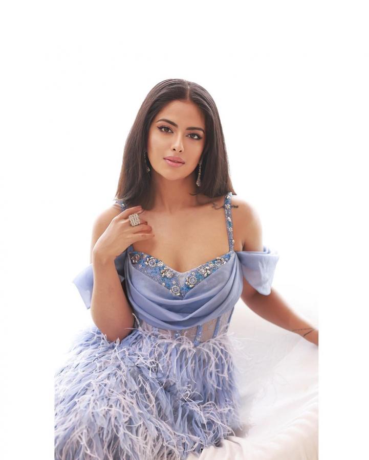 Avika-gor-insta-pics.jpg 10