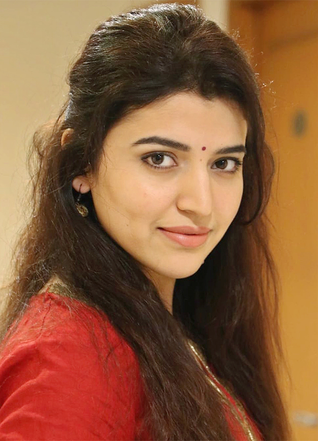 Telugu_20actress_20Chitra_20Shukla_20Engagement_20Pics-16.jpg 17