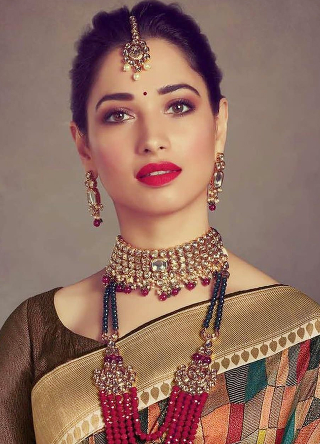 4.Thamannaah-Bhatia.jpg 6