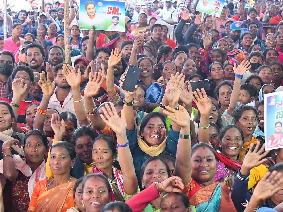 CM_20Jagan_20Chintapalli_20Tour_20Photo7.jpg 6