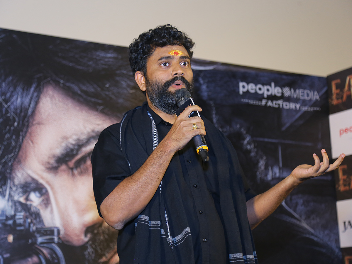 Ravi_20Teja_20Eagle_20Trailer_20launch_20Event_20Pics-20.jpg 20