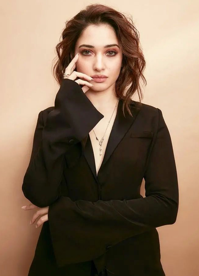 Thamannaah-Bhatia-1.jpg 16
