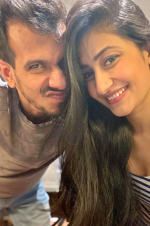 5_20Years_20Of_20Enjoying_20Sunsets_20With_20You_20Sanju_20Samson_20Post_20Wedding_20Anniversary_20PHotos_10.jpg 11