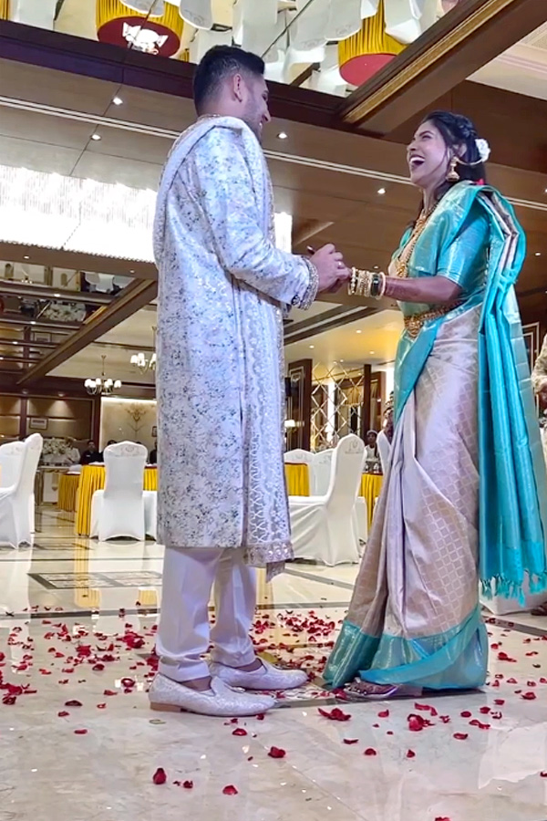 CSK_20star_20Tushar_20Deshpande_20gets_20married_20Photos_6.jpg 7