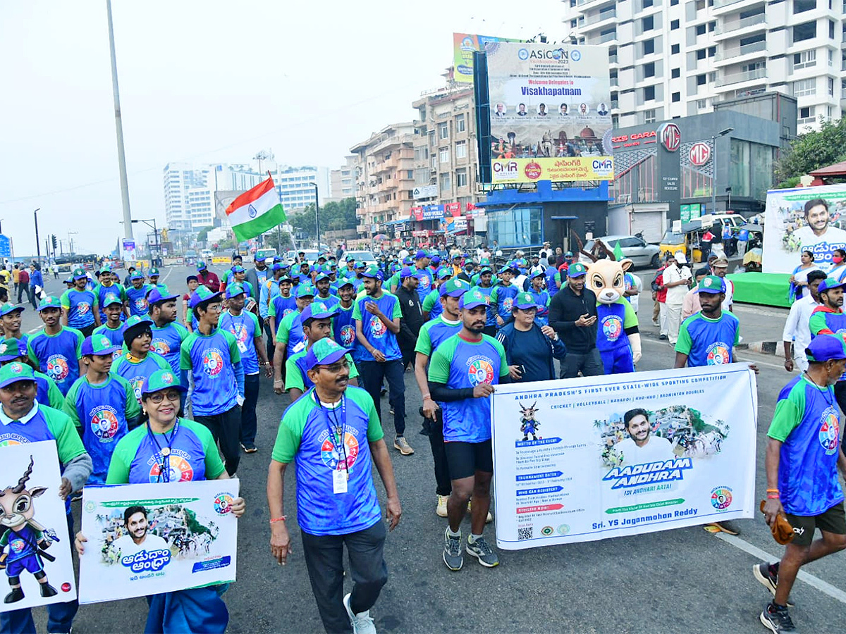 Adudam_20Andhra_20marathon_20run_20at_20visakhapatnam-14.jpg 14