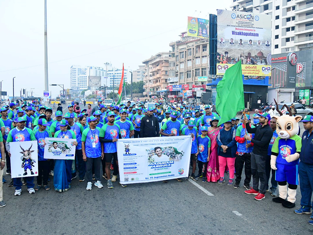 Adudam_20Andhra_20marathon_20run_20at_20visakhapatnam-15.jpg 15