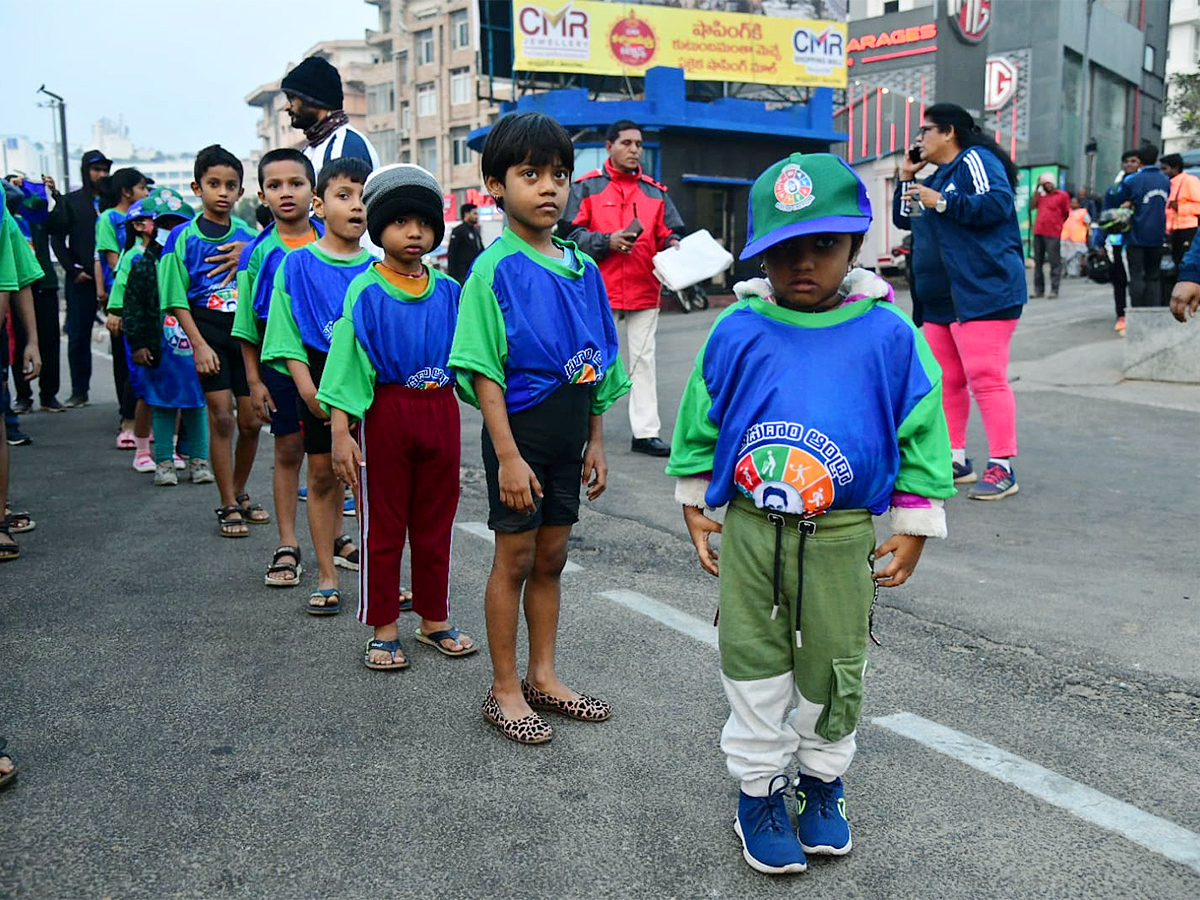 Adudam_20Andhra_20marathon_20run_20at_20visakhapatnam-7.jpg 7