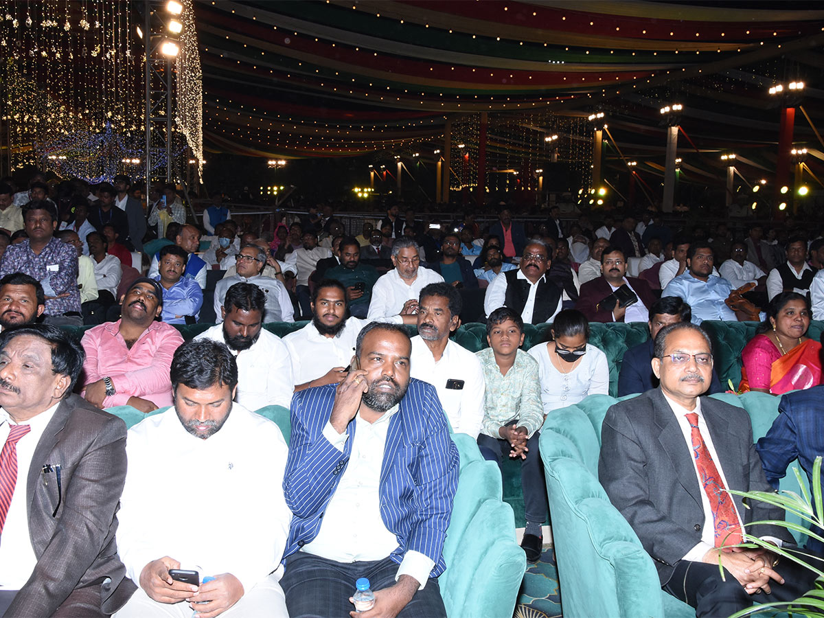 CM_20Revanth_20Reddy_20Christmas_20Celebrations_20at_20LB_20Stadium-12.jpg 11